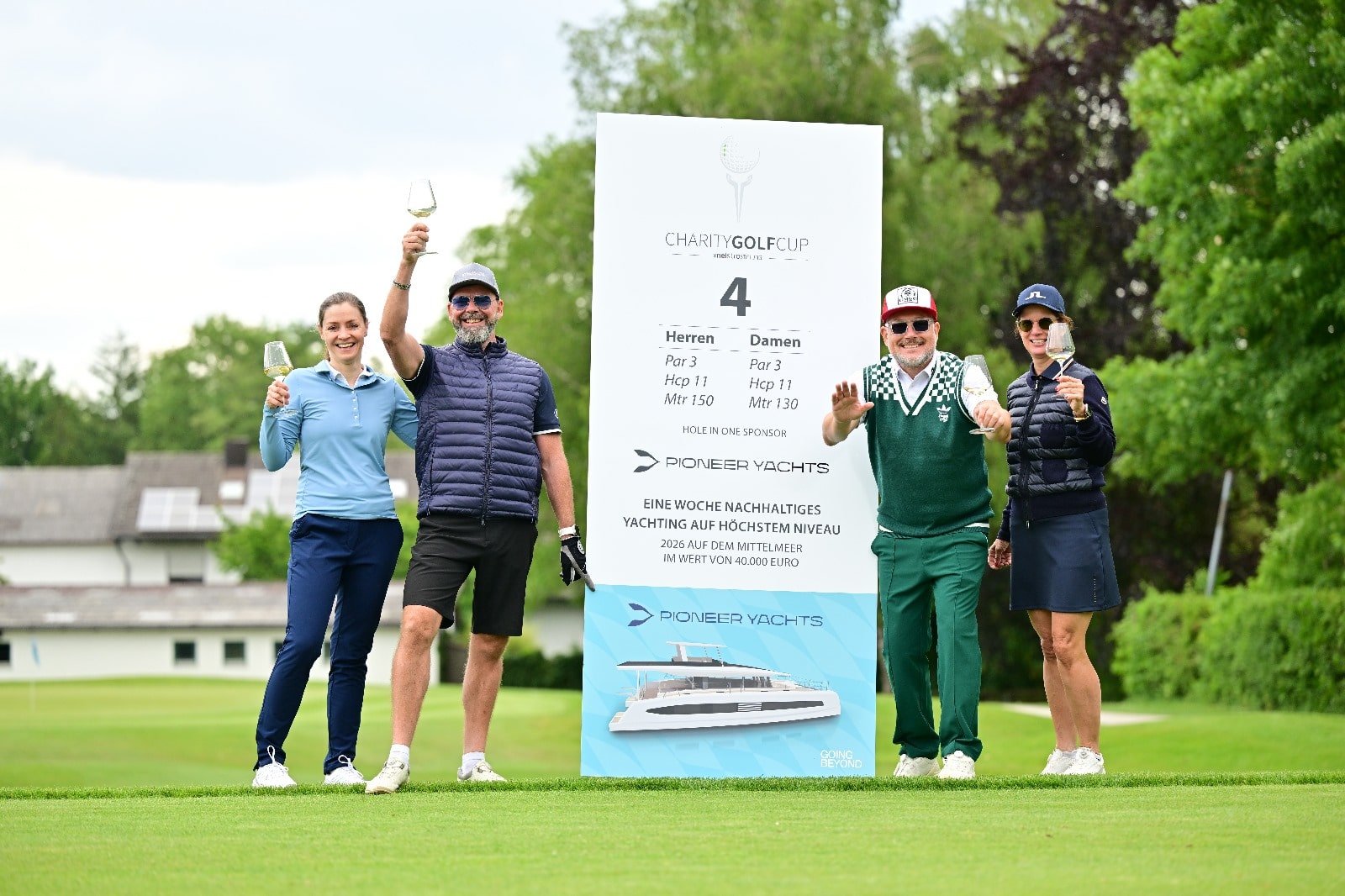 Bernard Payet beim Coaching auf dem Golfplatz in Ingolstadt